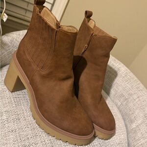Dolce Vita Ankle Boots